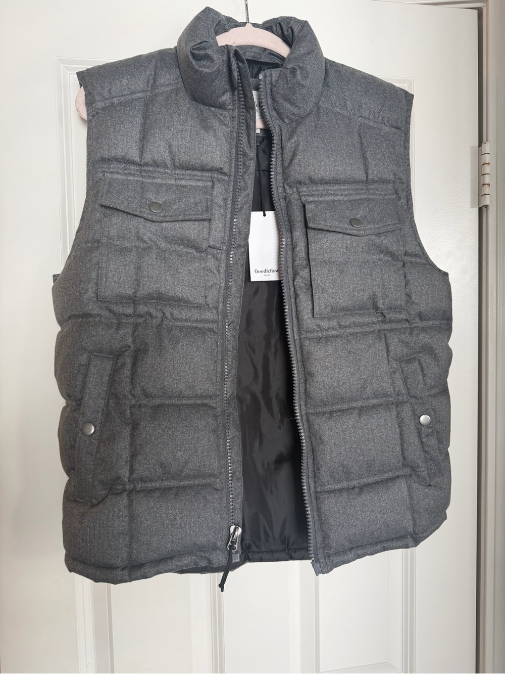 NWT- SZ Medium Goodfellow & Co Gray Quilted Puffer Vest